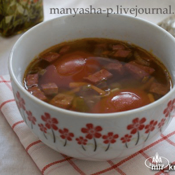 Чечевичный суп с колбасками