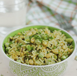 Рис карри с фасолью и зеленым горошком