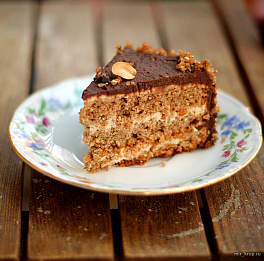 Гречневый торт с шоколадным ганашем из фасоли