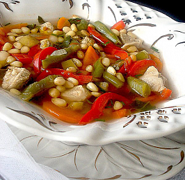 Овощной суп с фасолью, ревенем и кедровыми орехами
