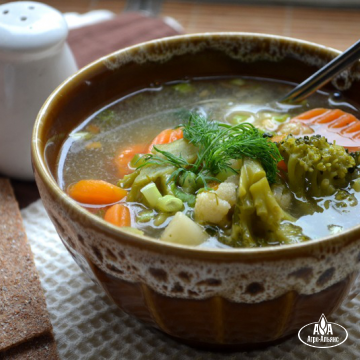 Овощной суп с брокколи и чечевицей